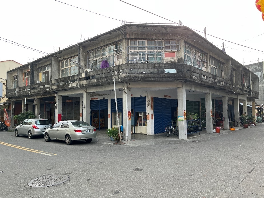 后天宮前面轉角的柑仔店